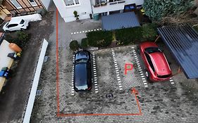 Wohnung Famous, 100Qm, Klima, Loggia, 24H Checkin, Bis 5 Personen